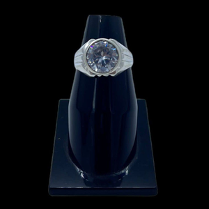 Silver Ring In Daimond (हीरा)