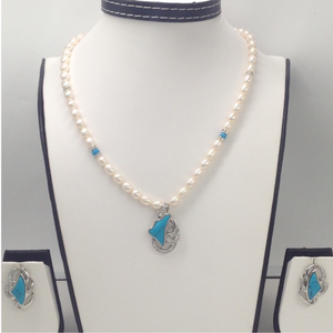 White cz;turquoise pendent set with oval pe