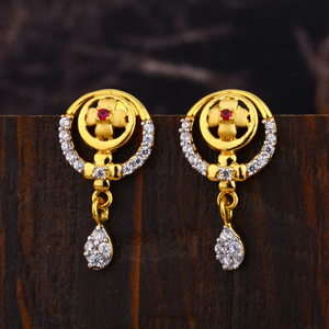 22KT  CZ Women's Exclusive  Hallmark Gold Ear