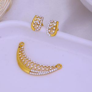 22K Gold Hallmarked Delicate Mangalsutra Pend