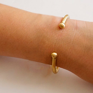 18 kt real solid yellow gold open torque cuff