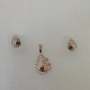 Rose gold fancy black diamonds pendant with e