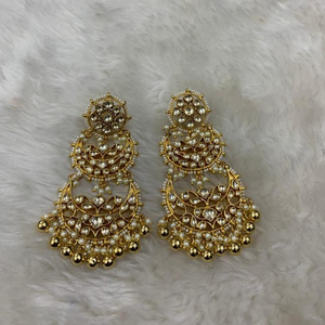 Imitation While Beads Earrings