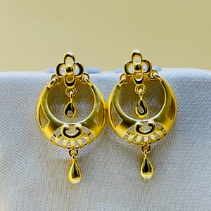 22k Yellow Gold Traditional Chandbali Plain E