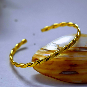 18 Kt Yellow Gold Open Cuff Handmade Men's Br