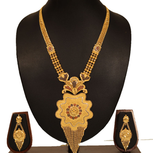 Attractive 22KT Gold Necklace Set