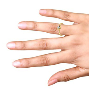 Curve Shape Ring