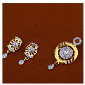 22 carat gold diamonds ladies pendants set RH