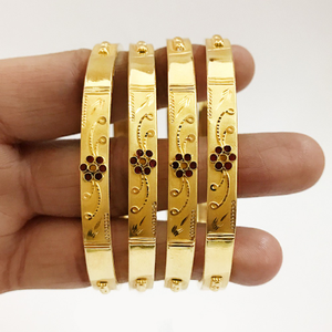 18 Kt Yellow Gold Traditional Handmade Slip-O