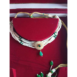Gold Designer Necklace Set