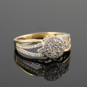 18K Gold Beautiful Diamond Ring