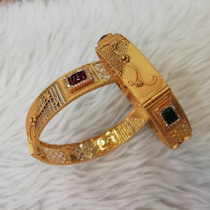 916 gold fancy antique Bangles