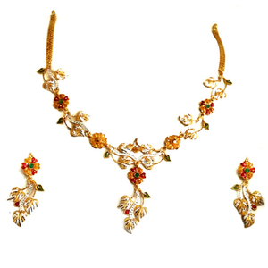916 gold  Lightweight Flower Shaped Necklace 