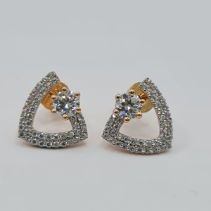 18 kt hallmark  fancy  cz diamond earring