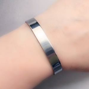 18 Kt Hallmark Stamped White Gold Minimalist 