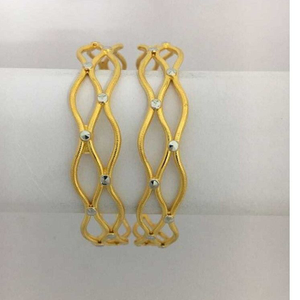 22KT Yellow Gold Antique Modern Ladies Bangle