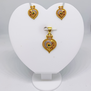 22K Gold Heart Shape Pendant Set