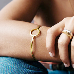 22 kt real solid yellow gold full moon circle