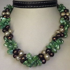 Green Baroque And White Brown Pearls Twisted 