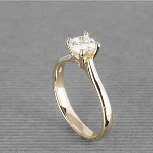 18KT Plain Gold Solitaire Diamond Ring
