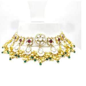 Choker with ruby hanging emerlad for wedding 