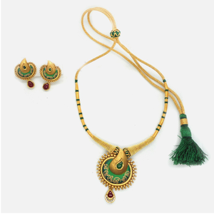 916 Gold Antique Green Colour Necklace Set RH