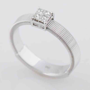 18KT White Gold Princess Cut Diamond Band