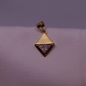 18k gold  small pendant 