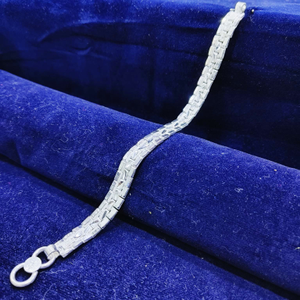 70 K Silver Unique Bracelet