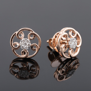 18KT Gold Dazzling Diamond Earring