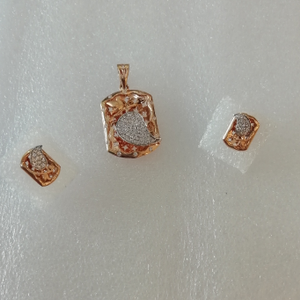 Rose gold fancy pendent with earrings set