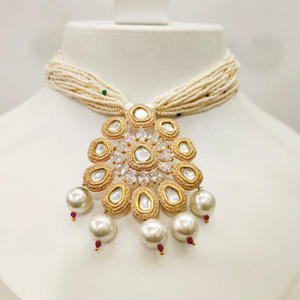 Gold tone stone & Moti string Necklace se