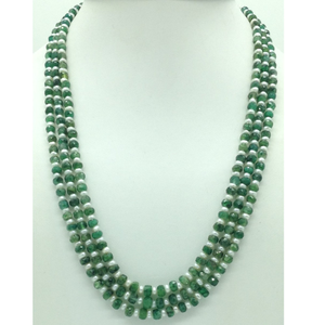 White flat pearls with green bariels 3 laye