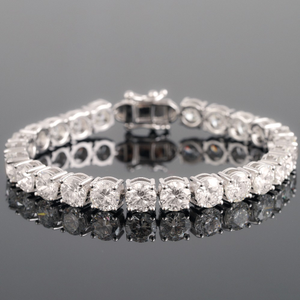 18kt designer diamond tennis bracelet
