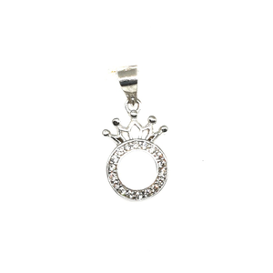 925 Sterling Silver Round Shape Queen Pendant