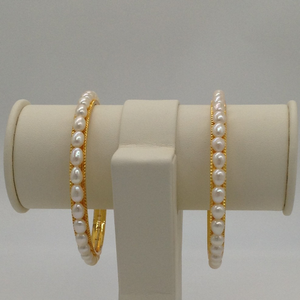 White Oval&nbsp;Pearls Bangles JBG0052