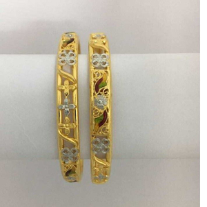 22KT Yellow Gold Antique Ladies Modern Bangle