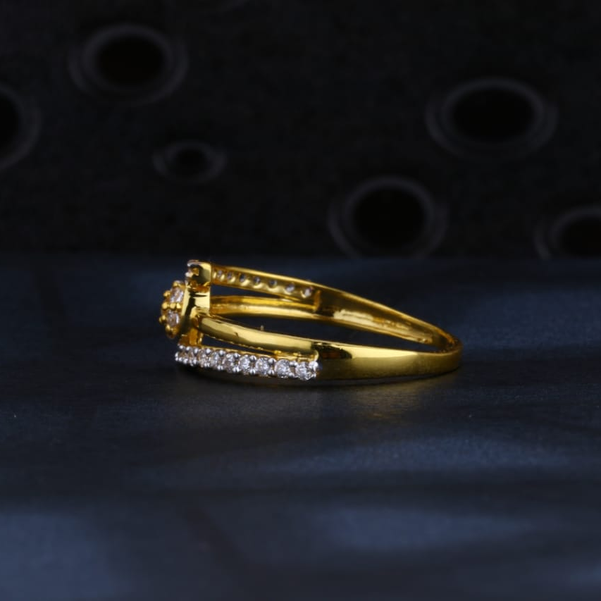 916 Gold CZ Ladies Stylish Ring LR1475