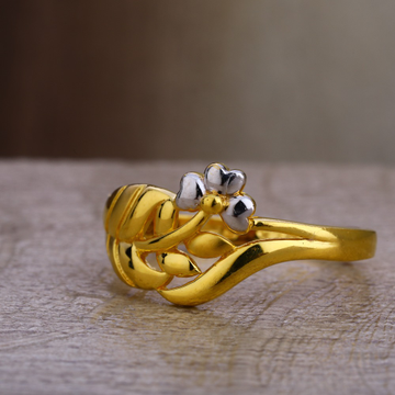 22KT Gold Women's Fancy  Plain Ring LPR423