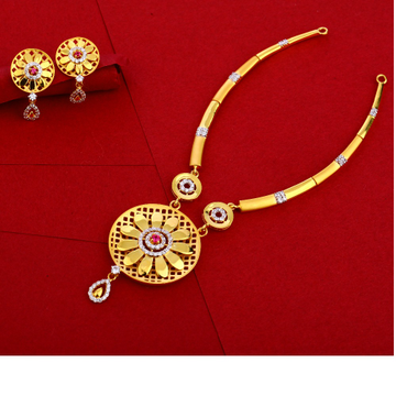22KT Gold Women's Gorgeous Necklace Set LN180