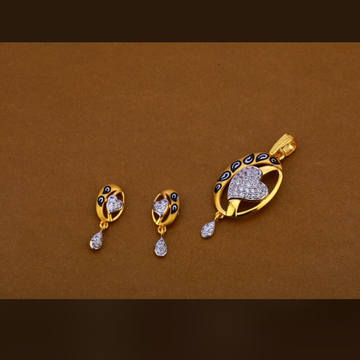 22ct 916hm pendant set light weight by Krishna Gold