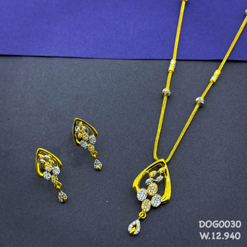 22.k Gold Fancy Diamond Pendant Chain by 