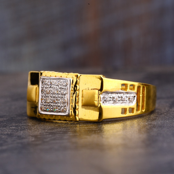 22CT CZ  Gold Hallmark Delicate Gentlemen's Ring M...
