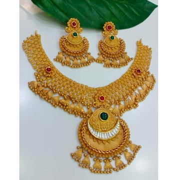 916 gold antique bridal necklace set by Vipul R Soni