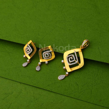 22KT Gold CZ Hallmark Fancy Ladies Pendant Set FPS...