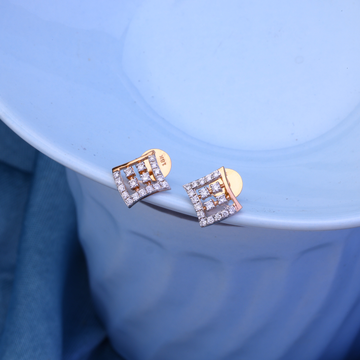 18Kt Gold Square Design Diamond Earring