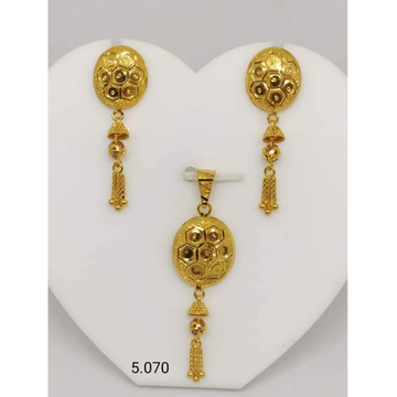 Buy Pendant Set online in Ahmedabad for 