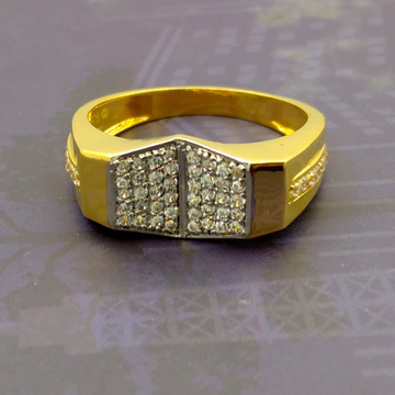 Heavy weight 22kt gold gents ring