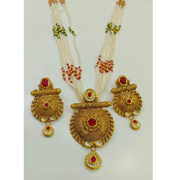 916 Gold Antique Pearl mala necklace set by Vipul R Soni