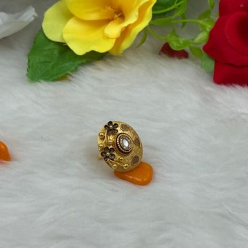 Antique ring by Ranka Jewellers